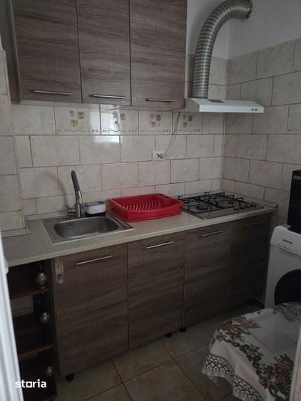 Proprietar-Garsoniera de inchiriat - Granit - 1