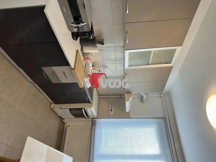 Apartament cu 3 camere decomandat, mobilat în Medicină