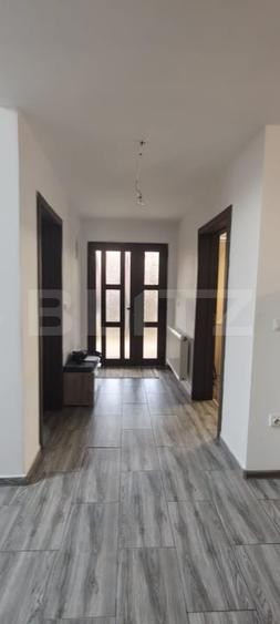 Casă individuală cu 5 camere cu Teren 420 Mp în Exterior Est