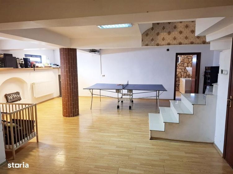 Casă cu 4 camere în Băceni
