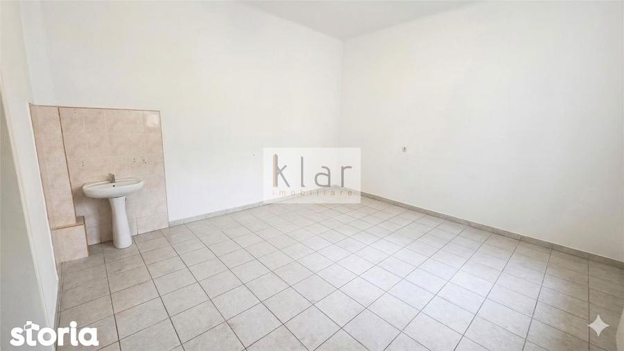 Spațiu comercial, de 35 mp, în Gruia