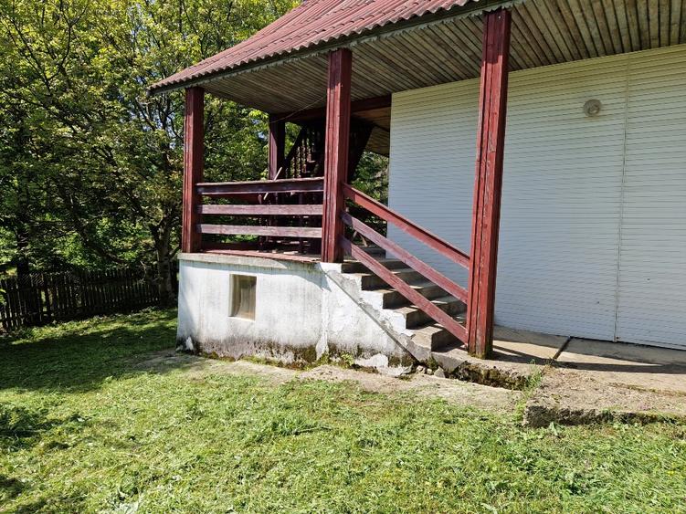 Casă individuală cu 3 camere cu Teren 738 Mp în Central
