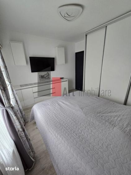 Apartament cu 3 camere decomandat în Crângași