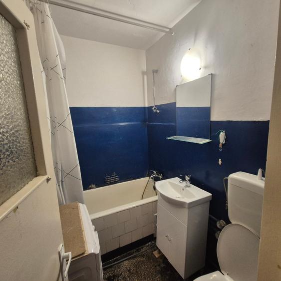 Apartament cu 2 camere semidecomandat în Basarab