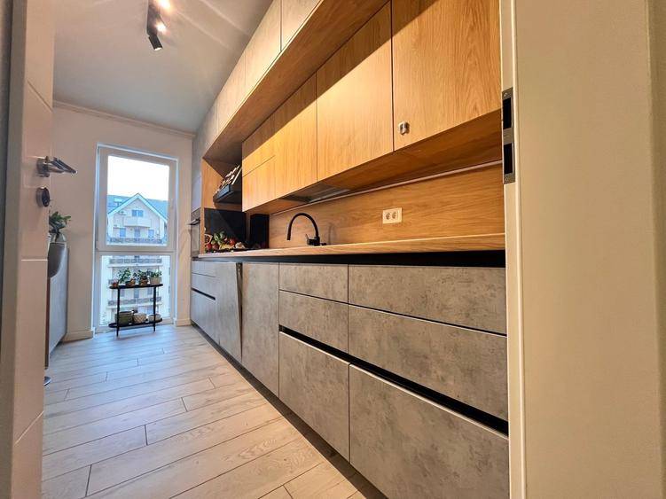 Apartament cu 3 camere decomandat în Central