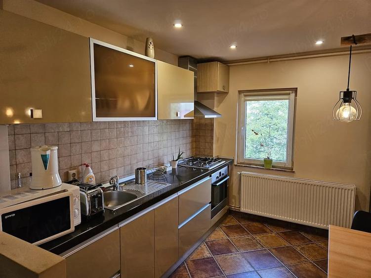 Apartament cu 3 camere decomandat în Micălaca