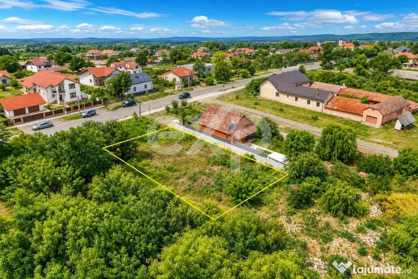 Teren în Sânmihaiu Român