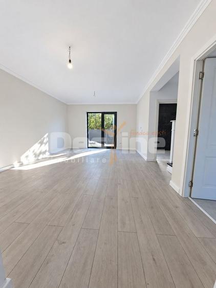 Duplex cu 4 camere cu Canalizare în Miroslava