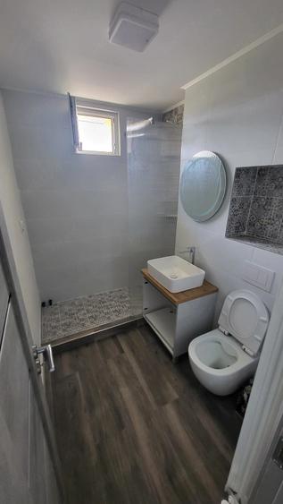 Apartament cu 2 camere decomandat în Tractorul