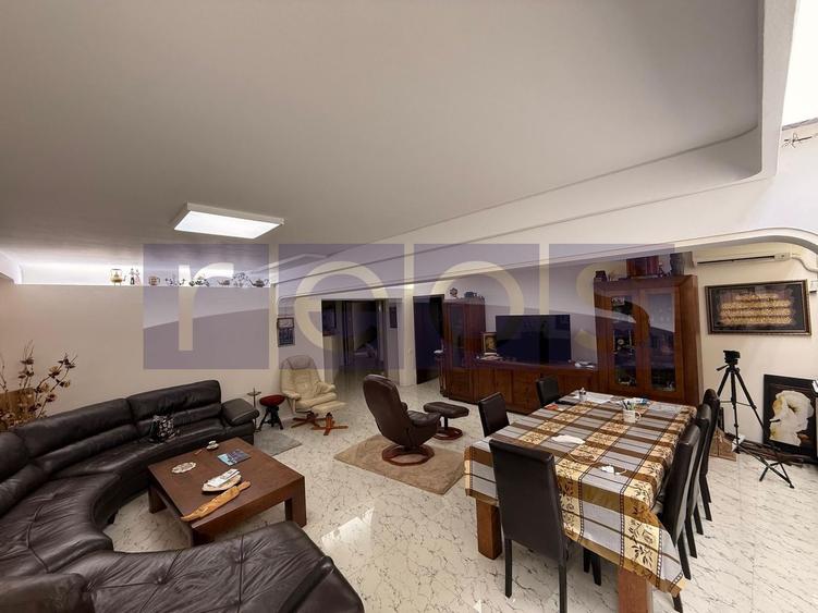 Apartament cu 4 camere, mobilat în Unirii