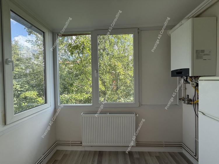 Apartament cu 2 camere decomandat, mobilat în Aradului