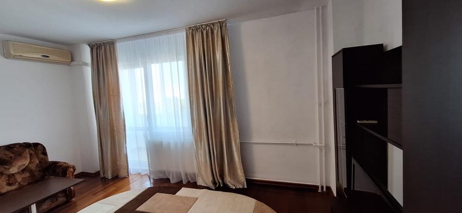 Apartament cu 2 camere decomandat în Titan