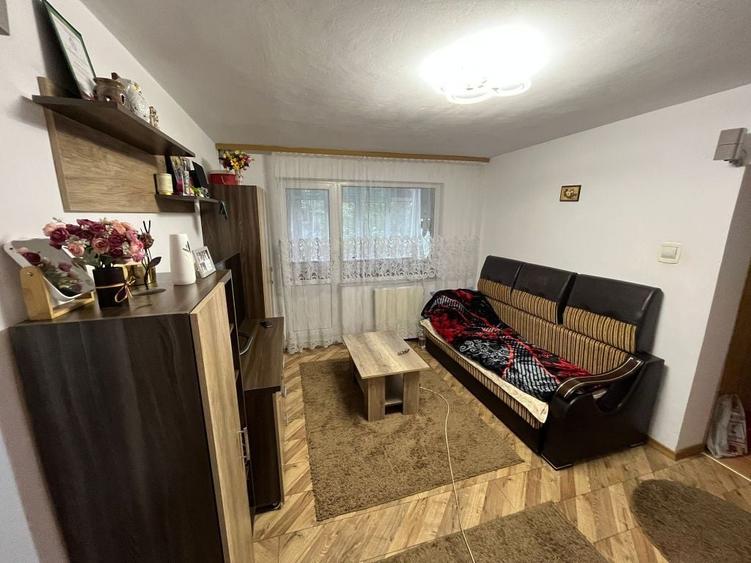 Apartament cu 2 camere nedecomandat în Central