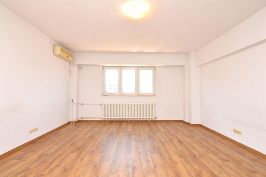 Apartament cu 2 camere decomandat, mobilat în Calea Călărașilor
