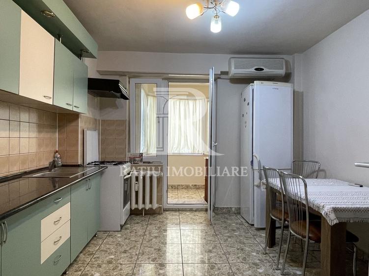 Apartament cu 2 camere decomandat, mobilat în Centru Civic