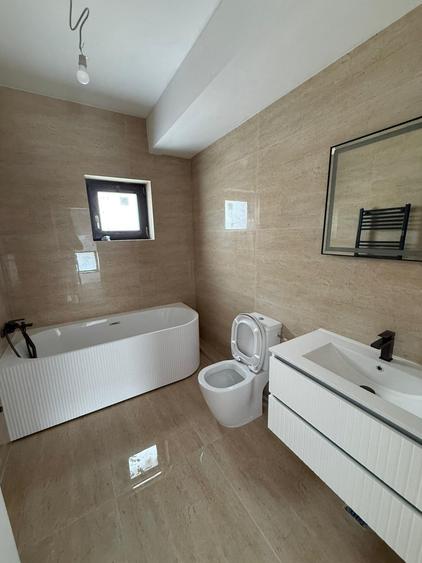 Casă individuală cu 4 camere cu Teren 400 Mp în Prelungirea Ghencea