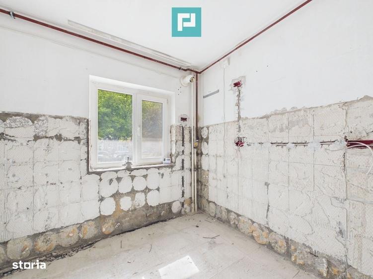 Apartament cu 3 camere în Aurel Vlaicu