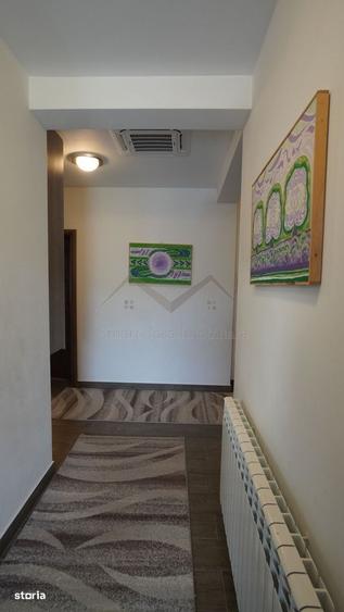 Casă cu 3 camere în Breazu