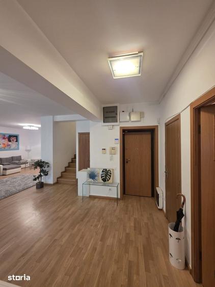 Apartament cu 4 camere în Herăstrău