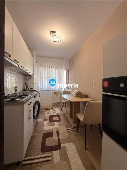 Apartament cu 2 camere decomandat, mobilat în Aeroport