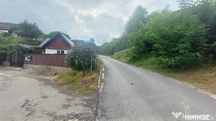 Casă cu 2 camere cu Teren 270 Mp în Săliște