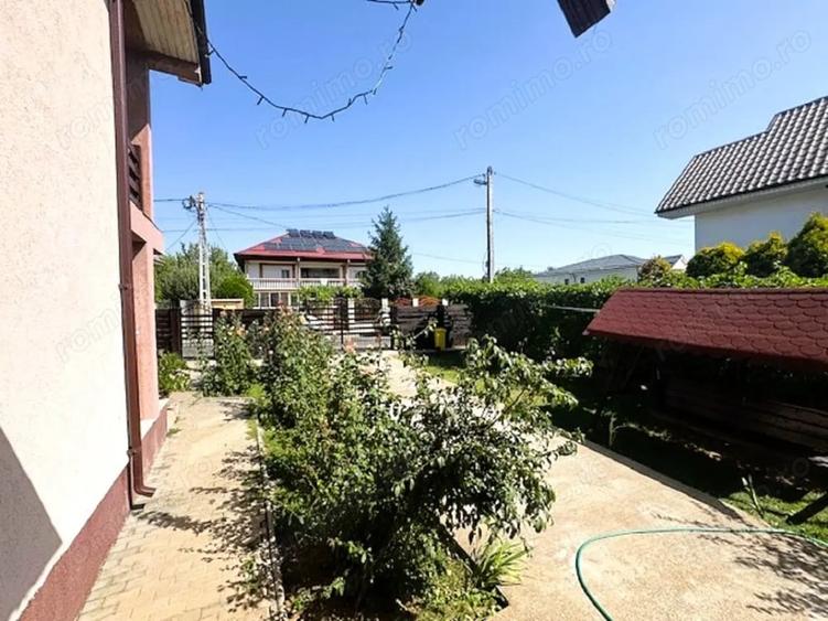 Casă cu 6 camere cu Teren 1250 Mp în Central