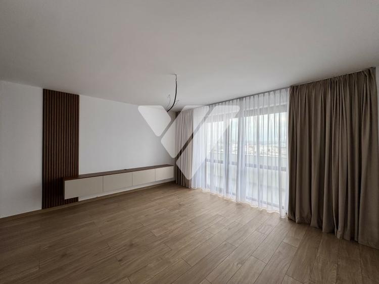 Apartament cu 3 camere decomandat în Mihai Viteazul