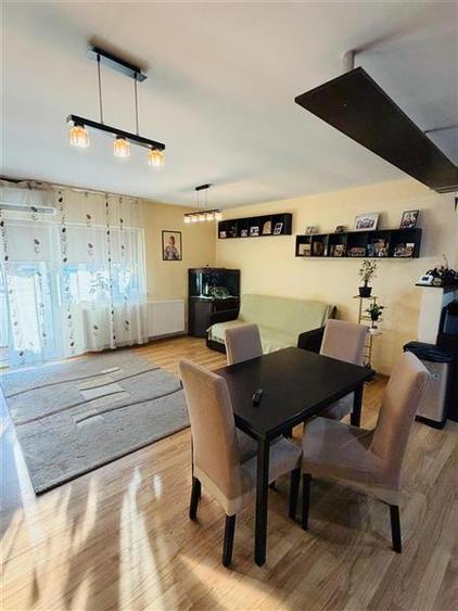 Apartament cu 3 camere semidecomandat, mobilat în Florești