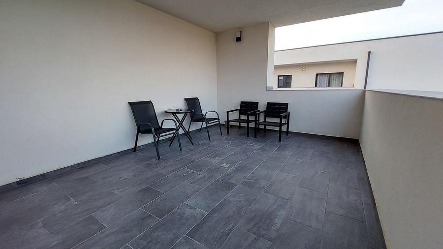 Apartament cu 2 camere decomandat în Dumbrăvița
