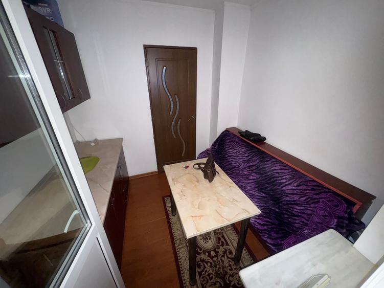 Garsonieră decomandată, mobilată în Tomis I
