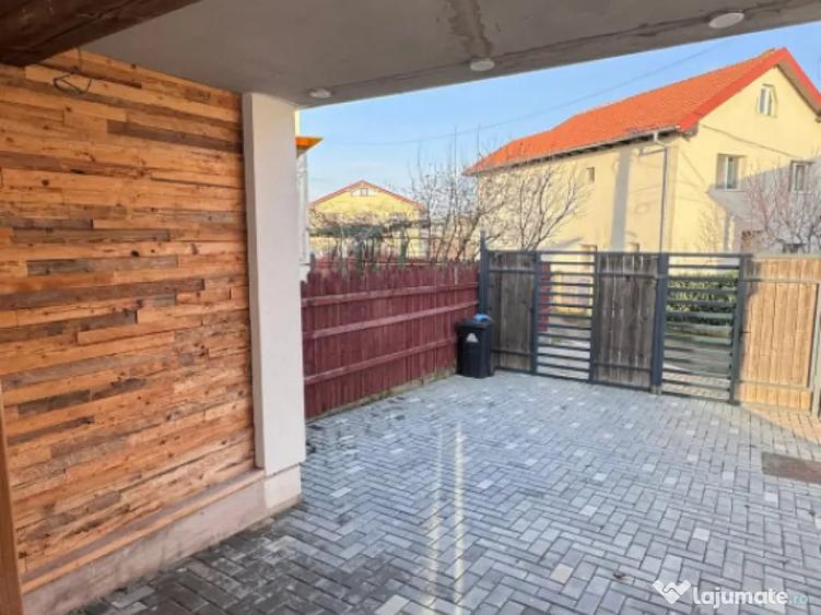 Casă cu 4 camere cu Teren 280 Mp în Central