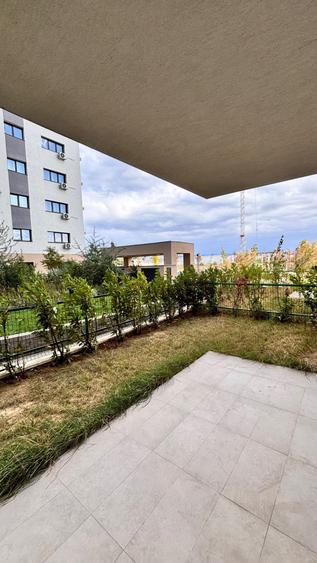 Apartament cu 2 camere decomandat în Titan