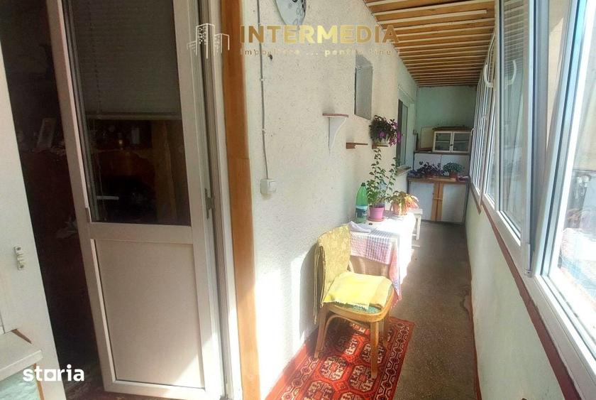 Apartament cu 3 camere spatios in bloc de caramida, etajul 1, CETATE - 8