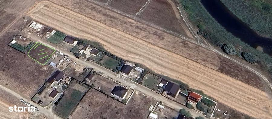 Teren de 465 mp, în Vidra