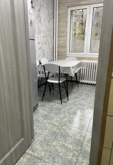 Apartament cu 3 camere, mobilat în Vatra Luminoasă