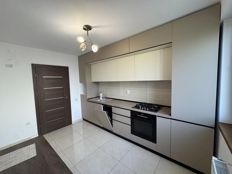 Apartament cu 2 camere decomandat în Cornitoiu