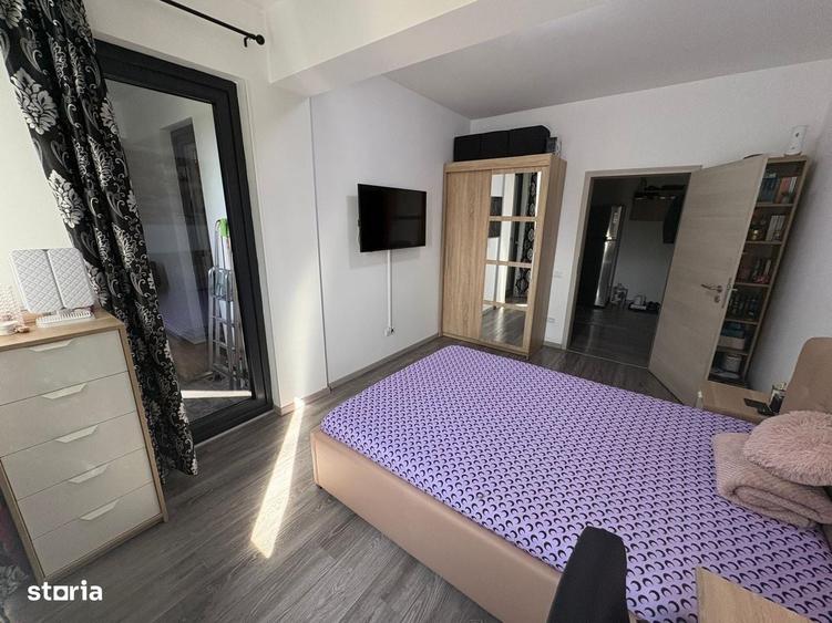Apartament cu 3 camere în Berceni