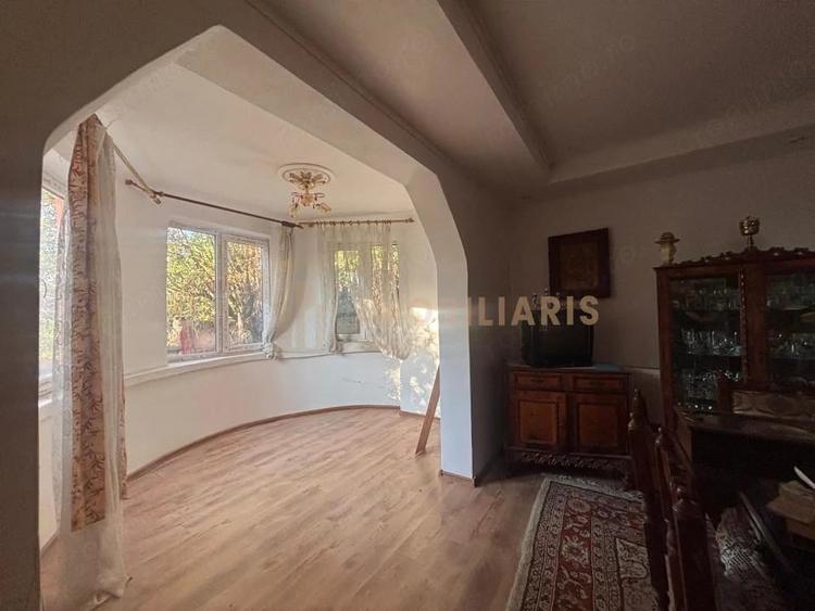 Casa individuala de vanzare + 7 ari de teren, Grosi - 15