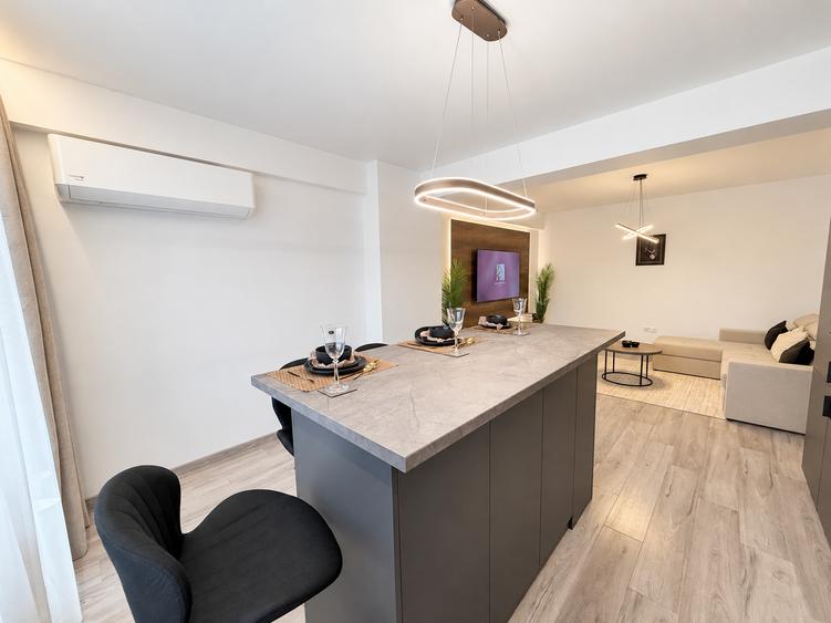 Apartament cu 3 camere decomandat în Energia
