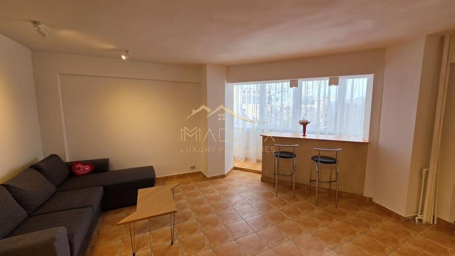 Apartament cu 2 camere decomandat, mobilat în Panduri