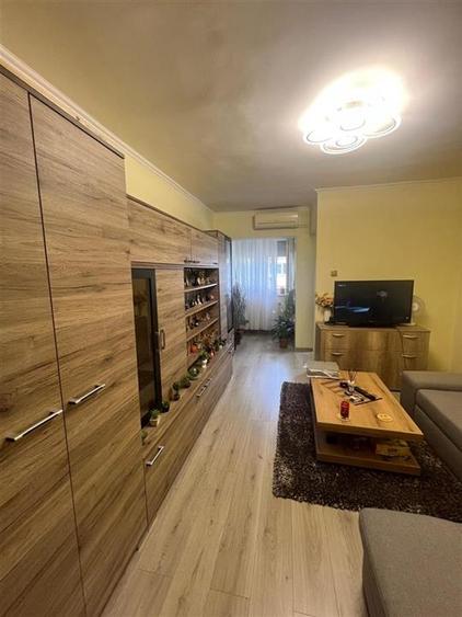 Garsonieră decomandată în Iosia
