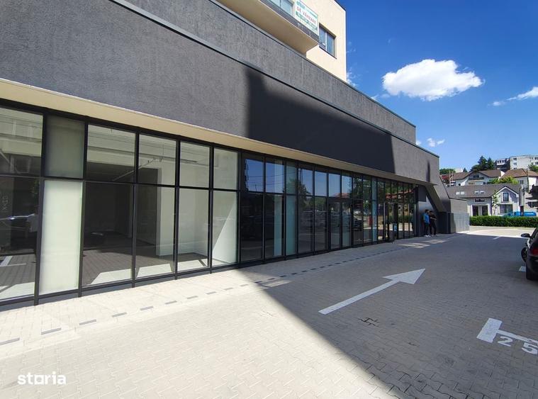 Sp. comercial 87 mp, central, vitrina, vad comercial, parcare, 16e/mp - 10