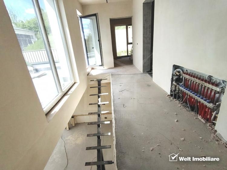 Casă individuală cu 5 camere cu Canalizare în Feleacu