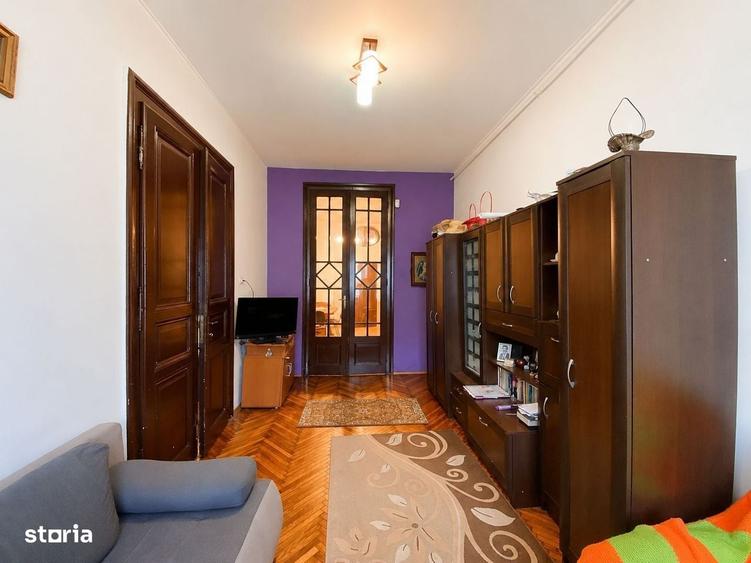 Apartament cu 4 camere decomandat în Elisabetin