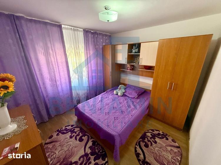 Apartament cu 3 camere decomandat în Craiovița Nouă