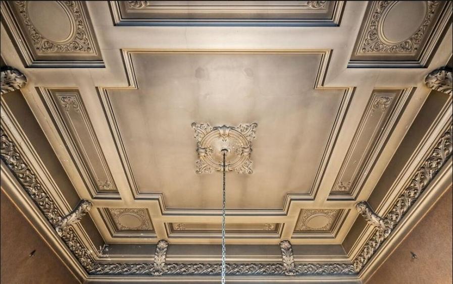 Casă cu 26 camere cu Teren 1051 Mp în Victoriei