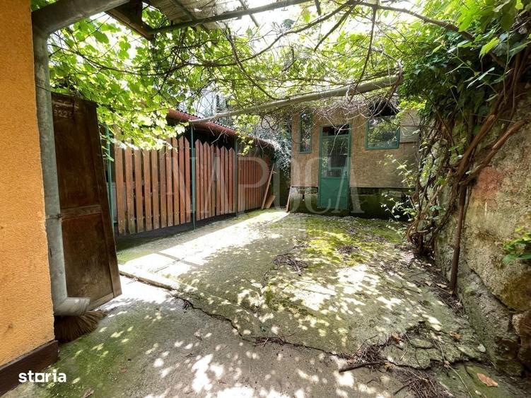 Casă cu 2 camere cu Teren 378 Mp în Plopilor