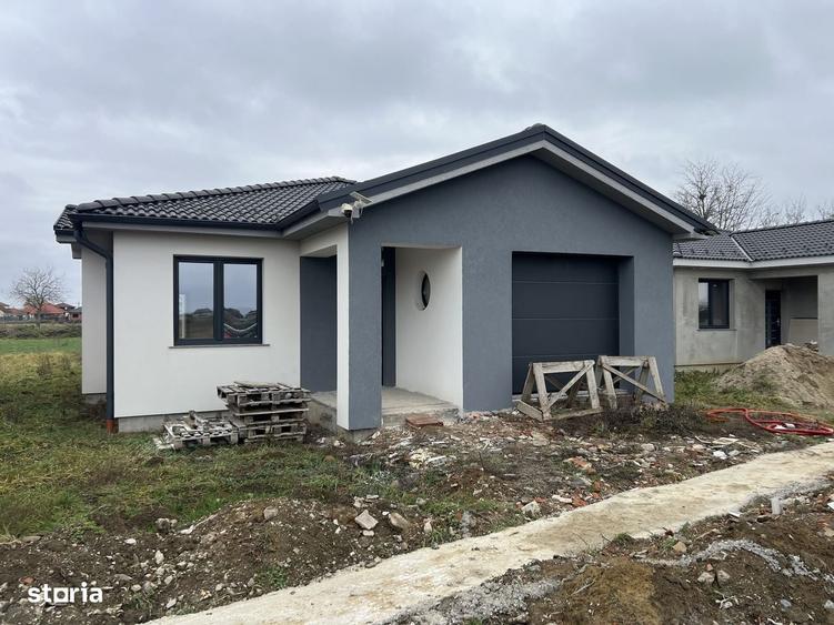 Casă cu 4 camere cu Teren 485 Mp în Vetiș