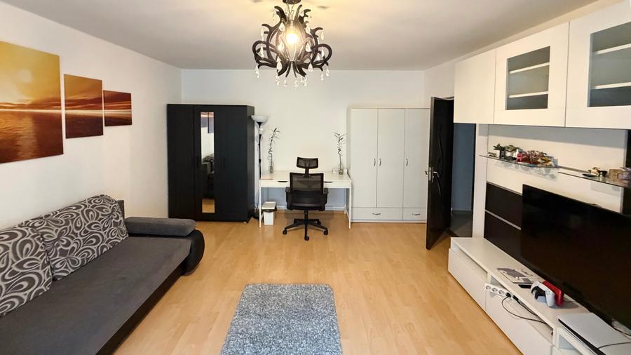 Apartament cu 3 camere decomandat în Vitan Mall
