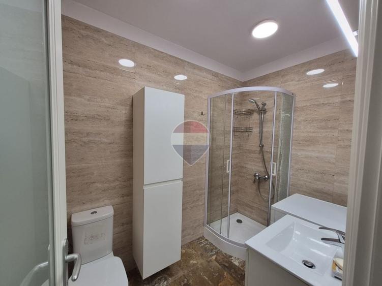 Apartament cu 2 camere semidecomandat, mobilat în Apărătorii Patriei